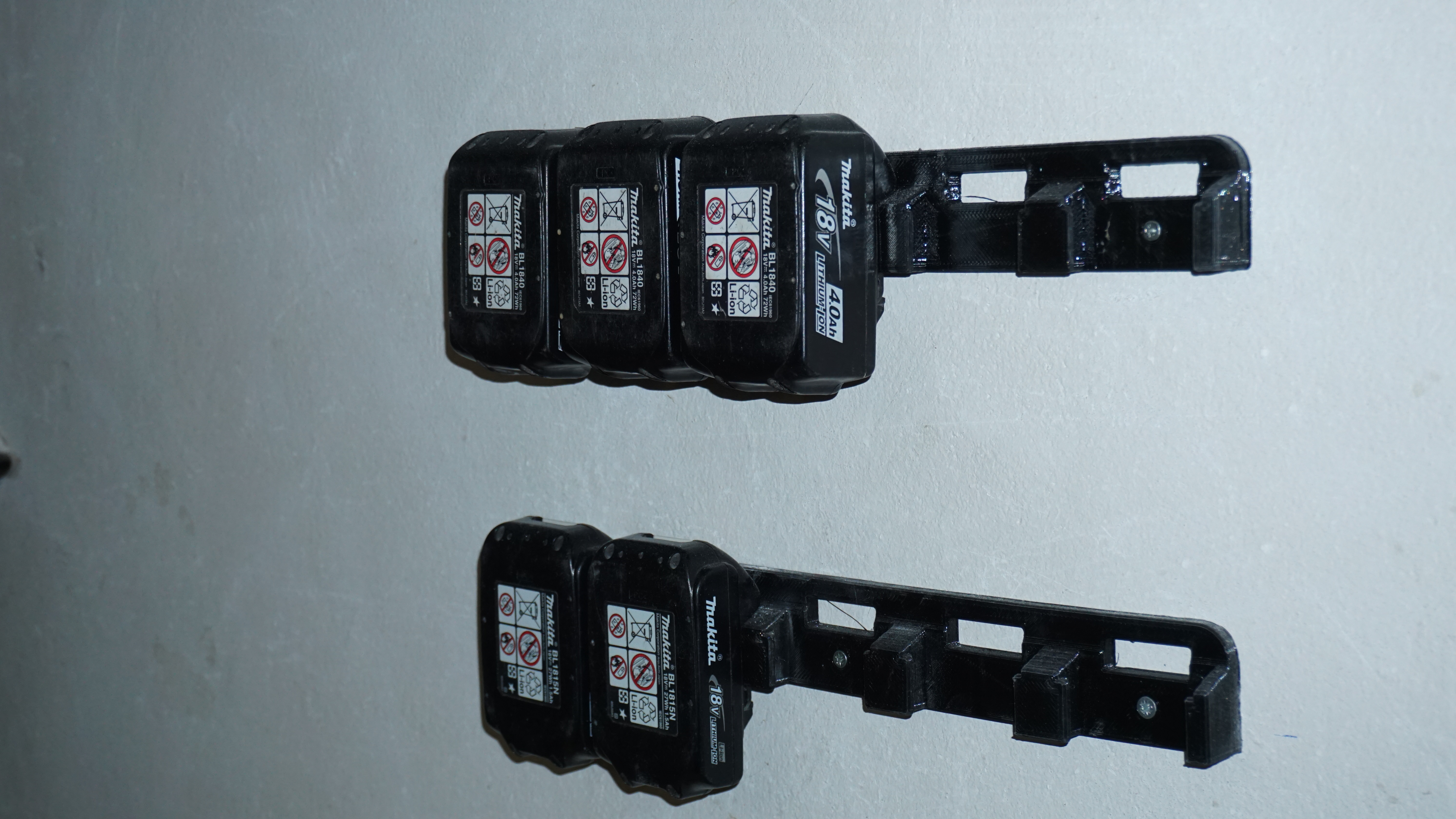 Makita 18v Akkuhalter / Wandhalter