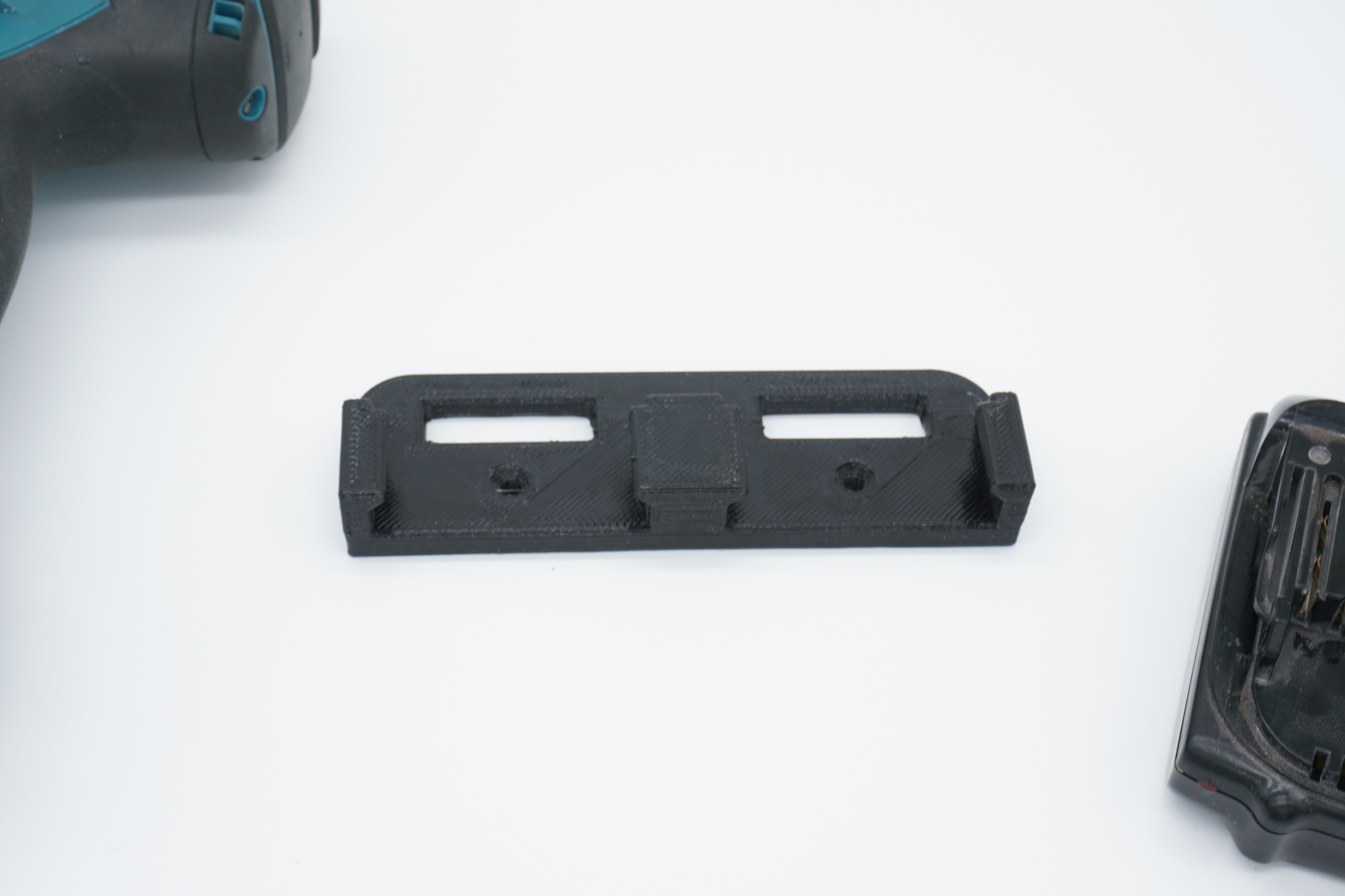 Makita 18v Akkuhalter / Wandhalter